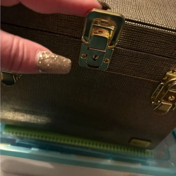 Elegant Gold Cosmetic Case - Picture 10 of 14
